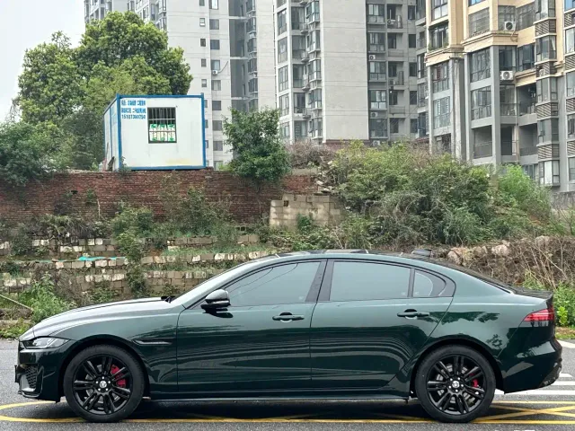 Jaguar XEL — Фото автомобиля 5