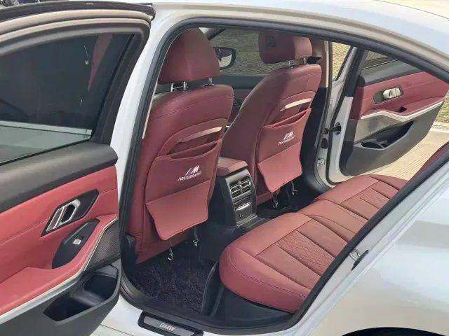 BMW i3 — Фото автомобиля 12