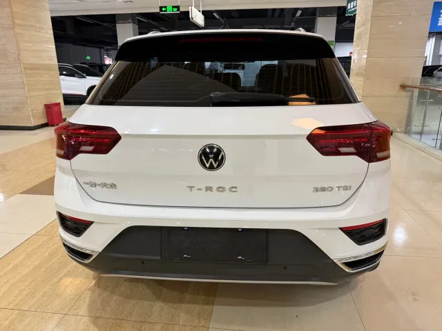 Volkswagen T-Roc — Фото автомобиля 5