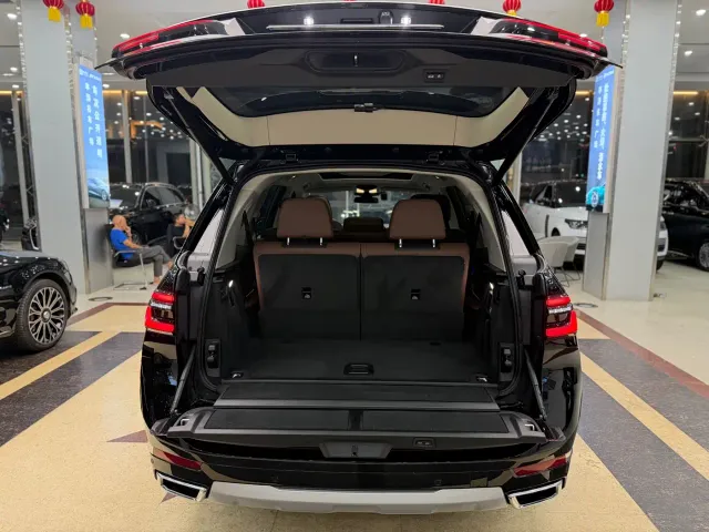 BMW X7 — Фото автомобиля 22