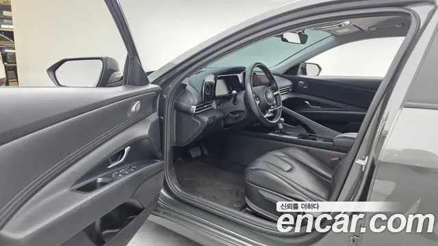 Hyundai Avante CN7 — Фото автомобиля 10