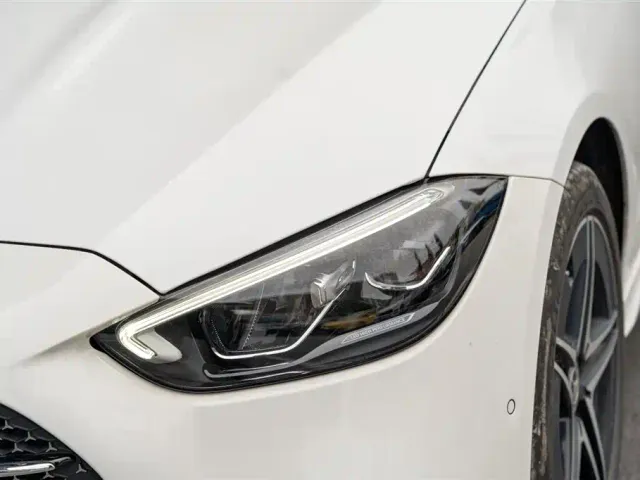 Mercedes-Benz C-Class — Фото автомобиля 6
