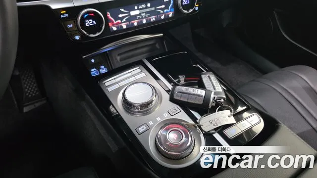 Genesis G80 Бензин 3.5 турбо AWD — Фото автомобиля 9