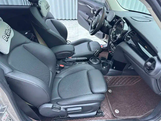 MINI Hatch — Фото автомобиля 9