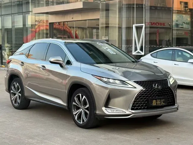 Фотография автомобиля — Lexus RX