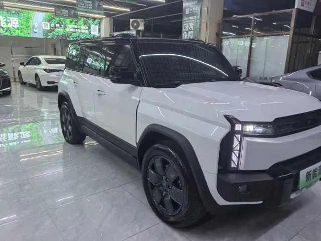 iCAR 03T — Фото автомобиля 3