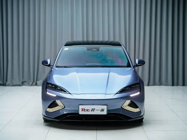 BYD Seal — Фото автомобиля 2