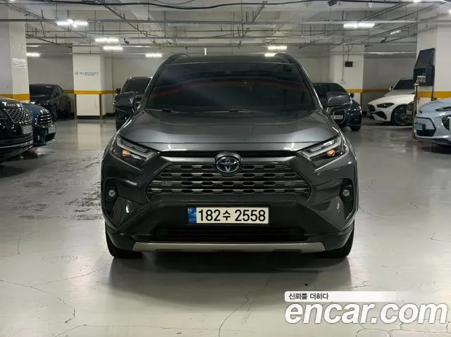 Toyota RAV4 — Фото автомобиля 2