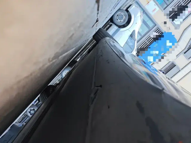 Tesla Model 3 — Фото автомобиля 21