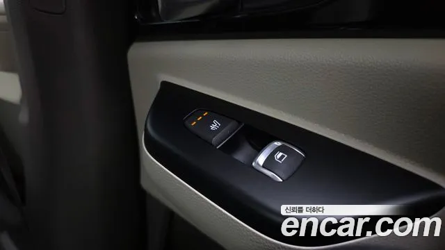 Kia Carnival 4th Gen — Фото автомобиля 24
