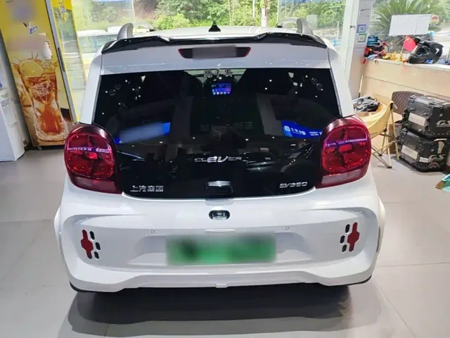 Roewe Clever — Фото автомобиля 5