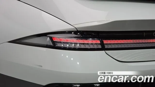Hyundai Ioniq 6 — Фото автомобиля 8