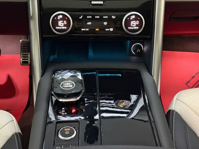 Land Rover Discovery — Фото автомобиля 24