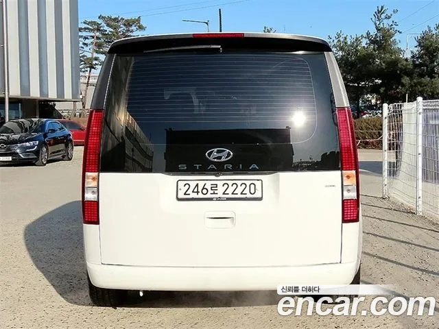 Hyundai Staria — Фото автомобиля 4