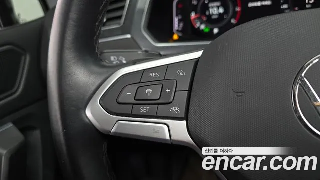 Volkswagen Tiguan — Фото автомобиля 15