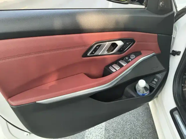 BMW 3 Series — Фото автомобиля 7