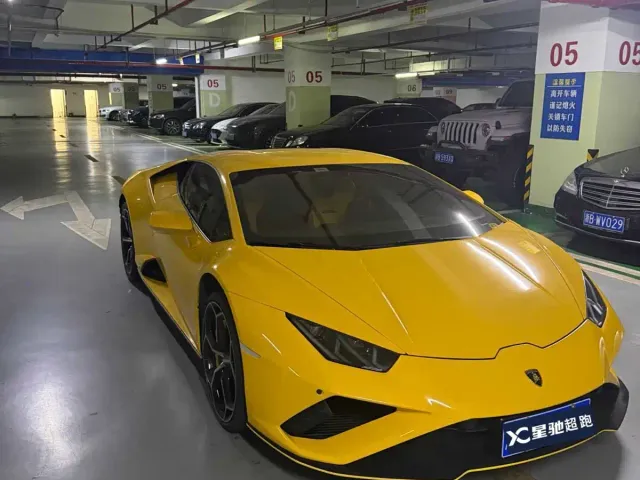 Lamborghini Huracán 2020 Huracán EVO RWD — Фото автомобиля 3
