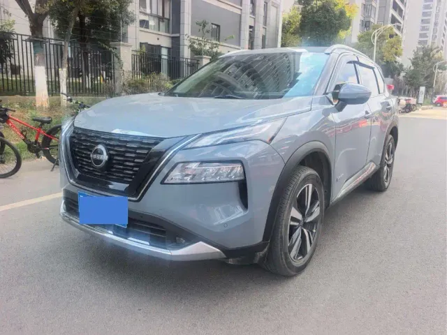 Фотография автомобиля — Nissan X-Trail