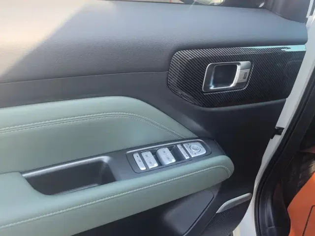 Baojun Yep Plus — Фото автомобиля 9