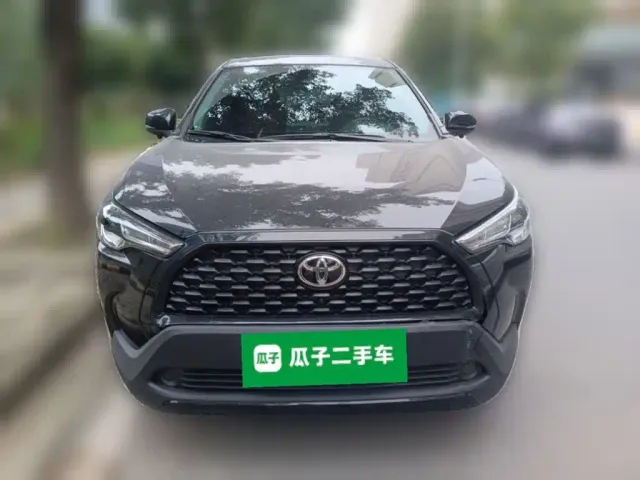 Toyota Corolla Cross — Фото автомобиля 2