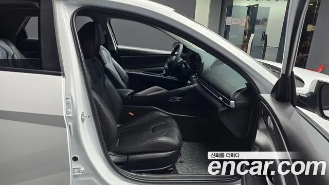 Hyundai AVANTE Новый Avante (CN7) — Фото автомобиля 11