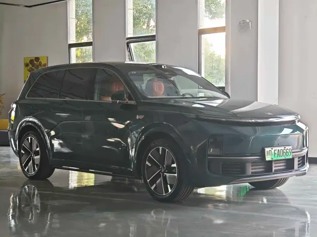 Li Auto L9 — Фото автомобиля 3