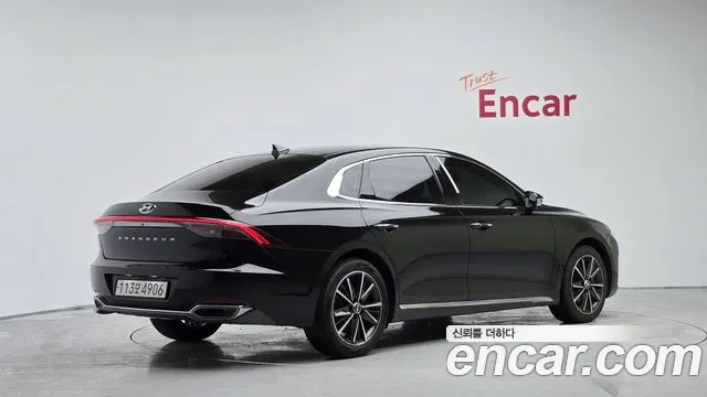 Hyundai Grandeur New — Фото автомобиля 2