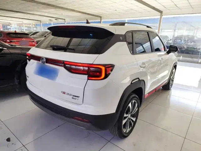 Changan CS35 Plus — Фото автомобиля 6
