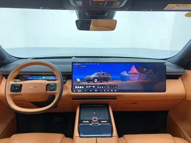 Lynk & Co 900 — Фото автомобиля 13