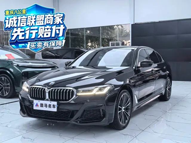 Фотография автомобиля — BMW 5 Series