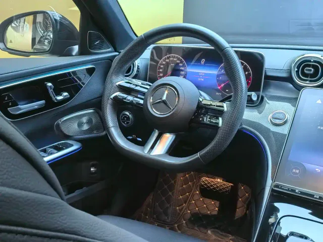 Mercedes-Benz C-Class — Фото автомобиля 16