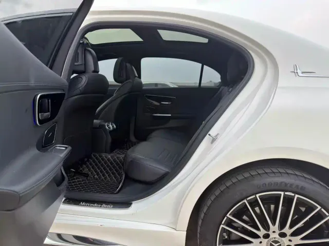 Mercedes-Benz C-Class — Фото автомобиля 7