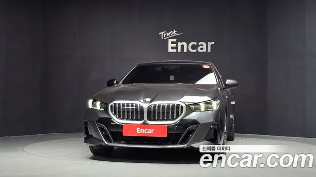 BMW 5-Series — Фото автомобиля 3