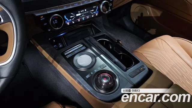 Genesis G80 Бензин 2.5 турбо AWD — Фото автомобиля 9