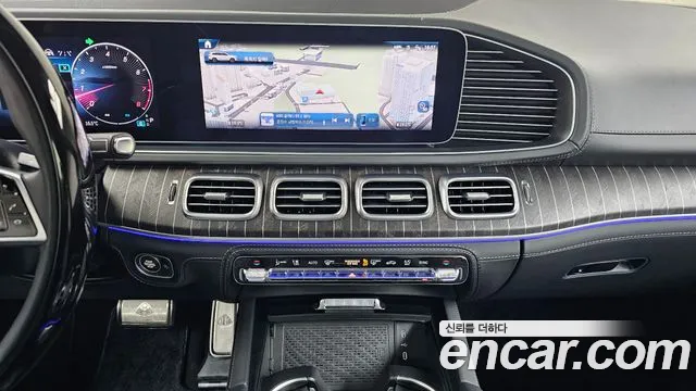 Mercedes-Benz GLS-Class — Фото автомобиля 14