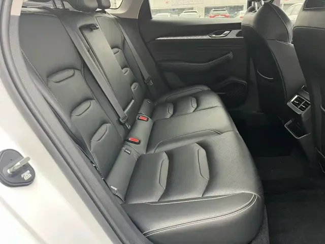 Geely Xingrui — Фото автомобиля 6