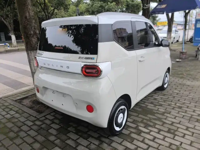 Wuling Hongguang Mini EV — Фото автомобиля 6