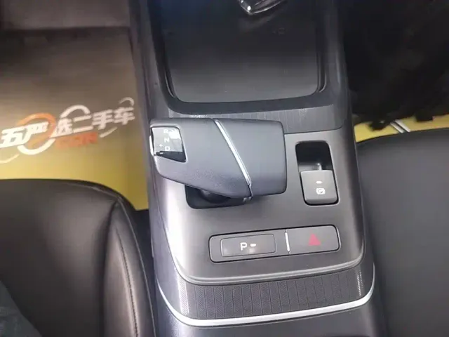 Changan Eado — Фото автомобиля 13