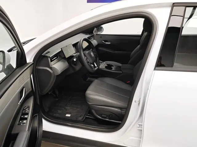 BYD Qin PLUS — Фото автомобиля 13