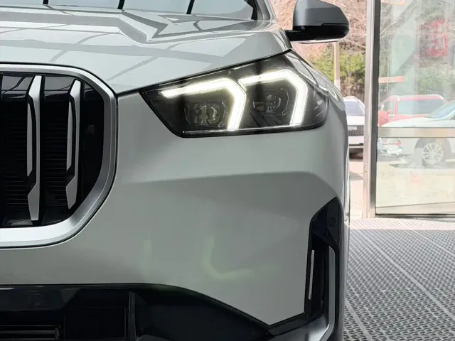 BMW X1 — Фото автомобиля 7