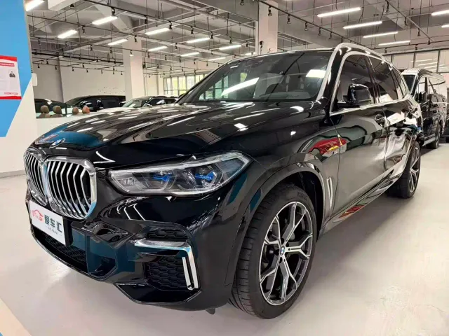 Фотография автомобиля — BMW X5