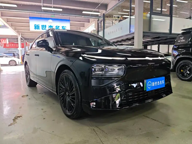 Xpeng G9 — Фото автомобиля 3