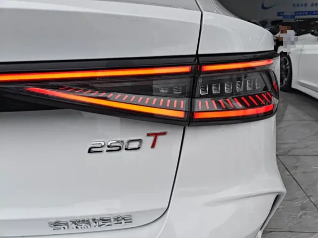 Chery Arrizo 8 — Фото автомобиля 7