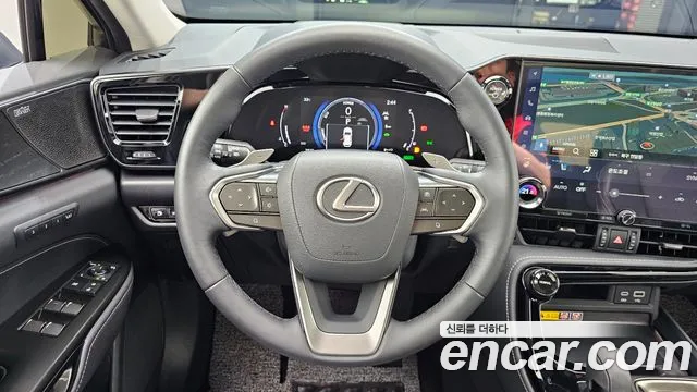 Lexus NX — Фото автомобиля 12