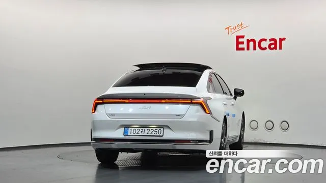 Kia K8 (New) Hybrid — Фото автомобиля 4