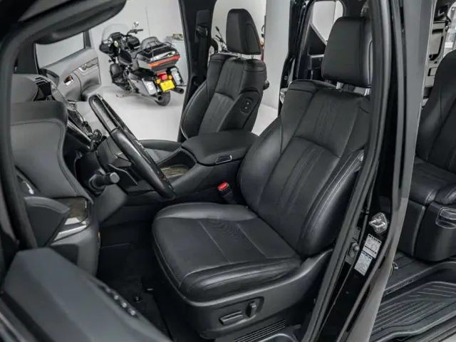 Toyota Vellfire — Фото автомобиля 27