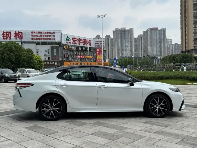 Toyota Camry — Фото автомобиля 5
