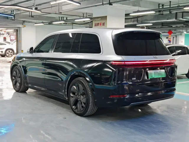 Li Auto L9 — Фото автомобиля 13