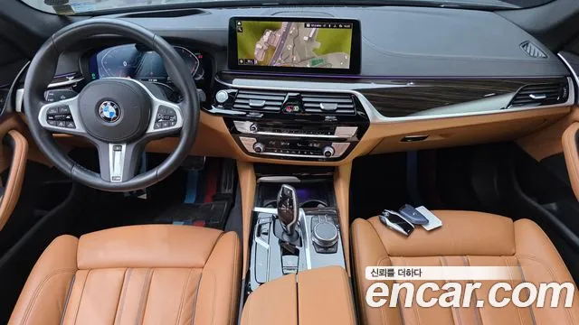 BMW 5 Series G30 — Фото автомобиля 10