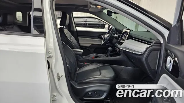 Jeep Compass — Фото автомобиля 26